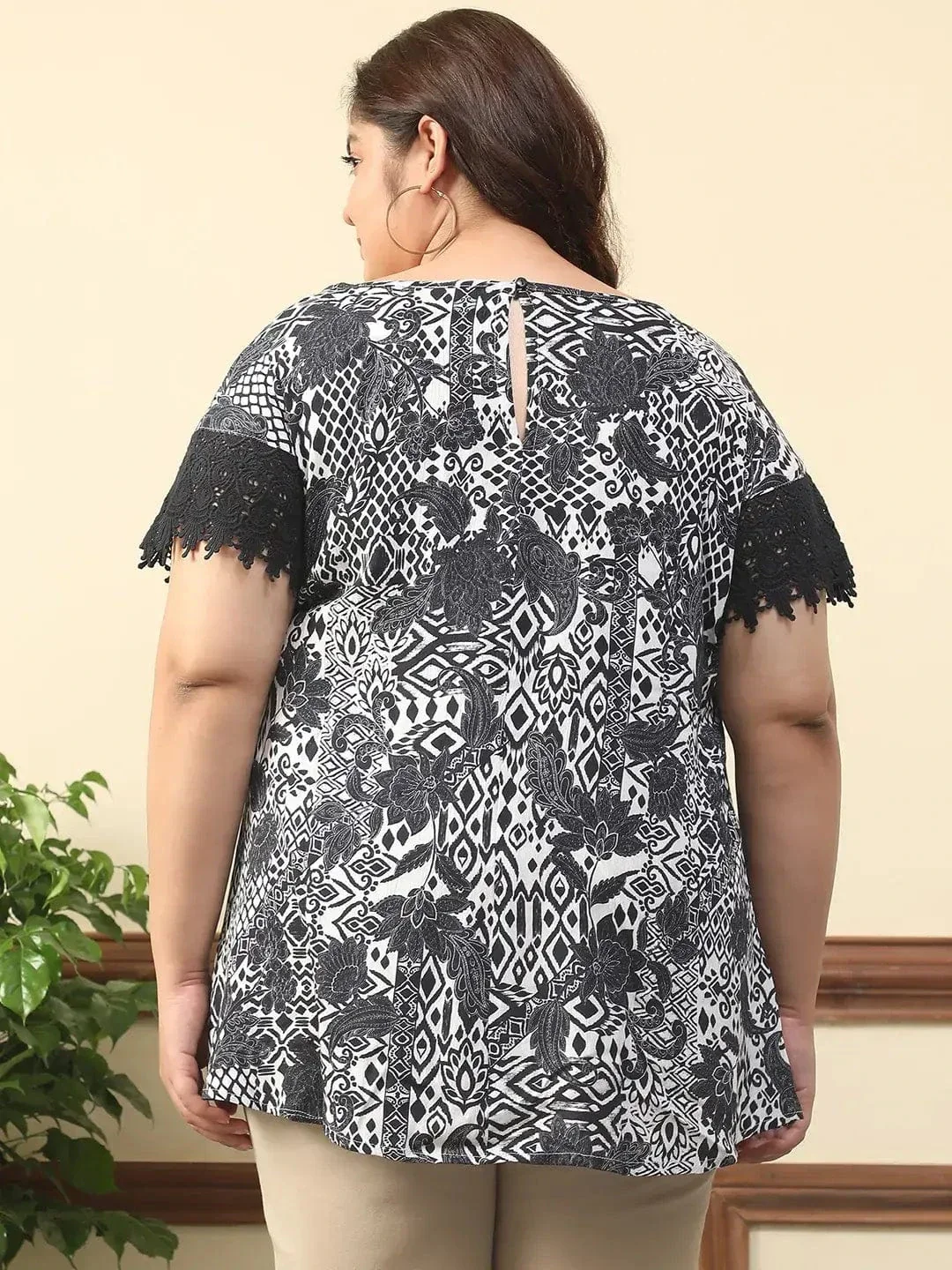 Ramp Black Floral Print Key Hole Neck Short Lace Detail Sleeves Plus Size Women Top - Image 5