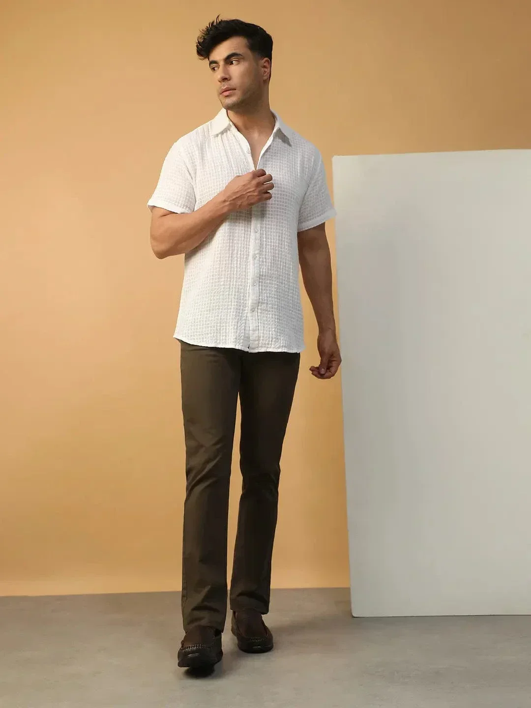 Rebel Solid White Collared Short Sleeve Men Cotton Dobby Oversized Shirt - Image 3