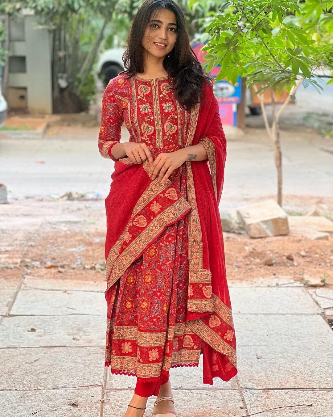 Red Maroon Voluminous Anarkali Suit Set - Image 5