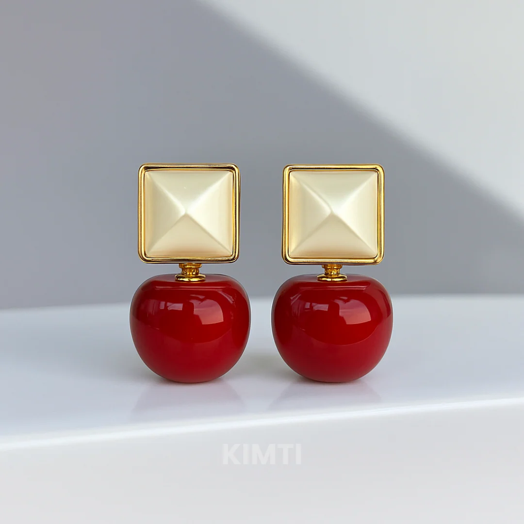Red Square Cherry
