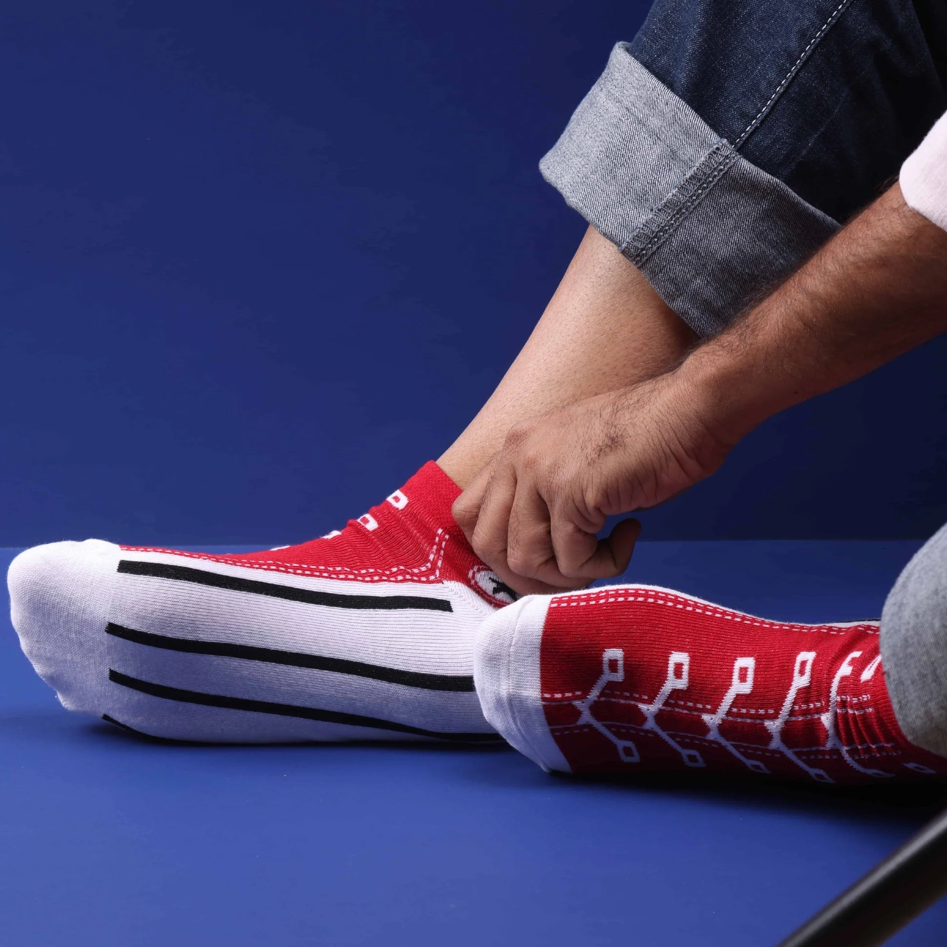 RED- URBAN SHOE EDITION - Image 3
