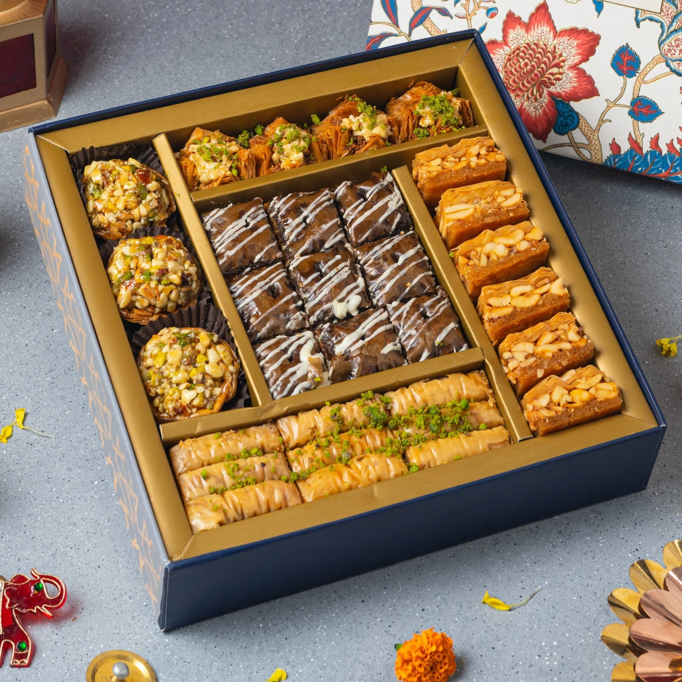 Regalia Gift Box - Assorted Baklava