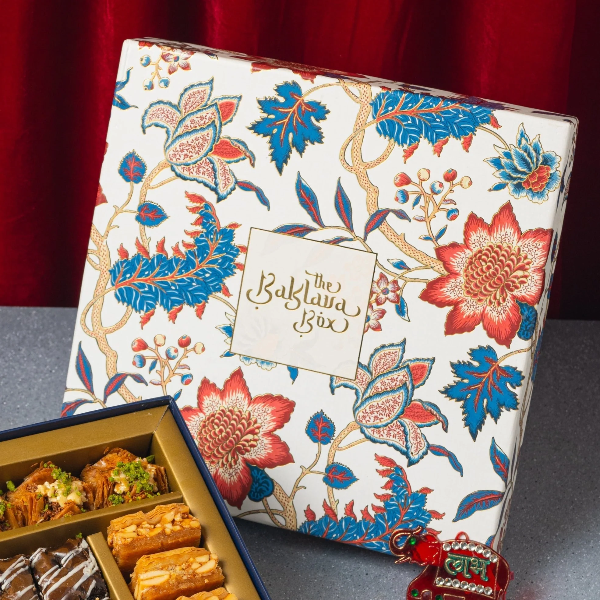 Regalia Gift Box - Assorted Baklava - Image 7