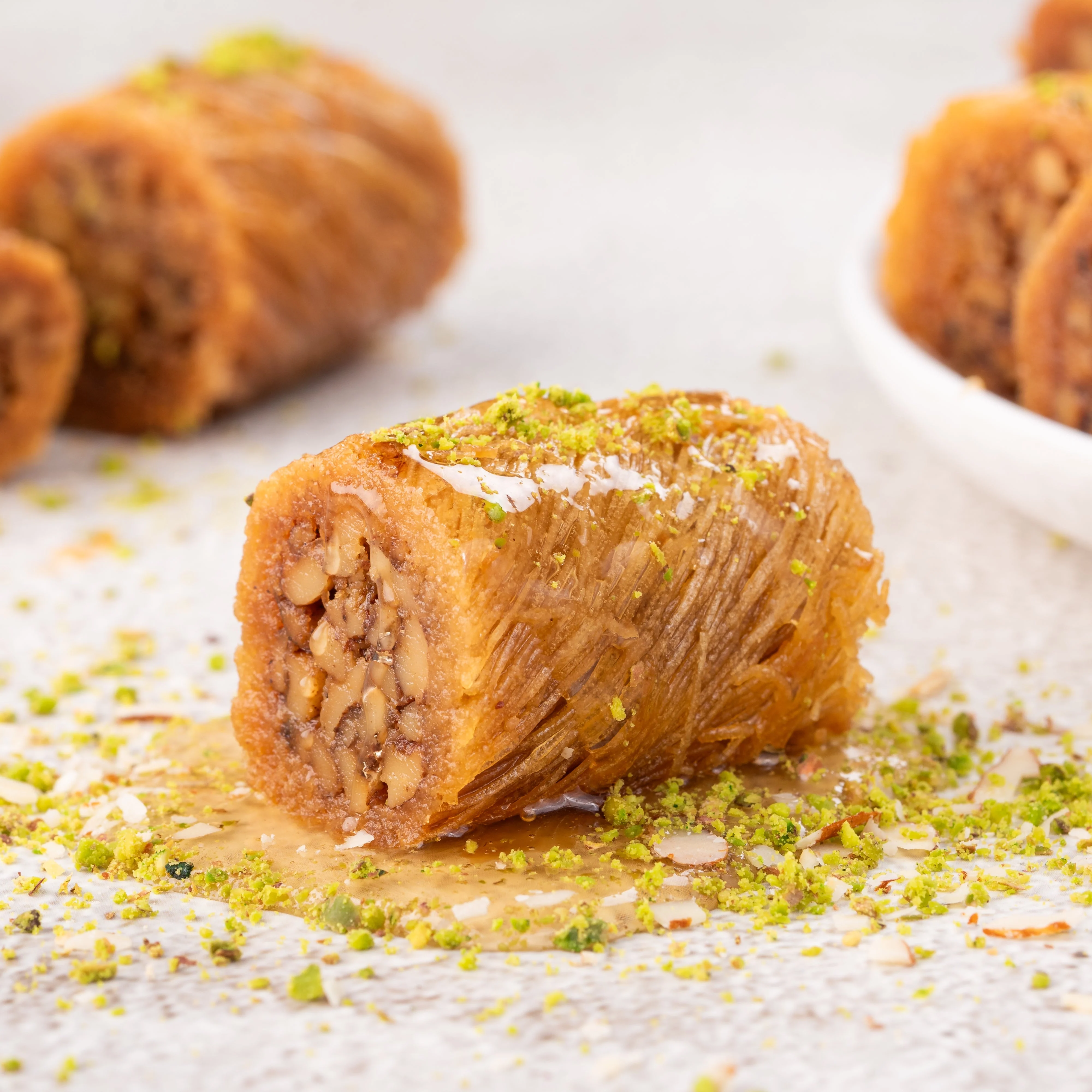 Regalia Gift Box - Assorted Kunafa, Baklava & Fusion Sweets - Image 3