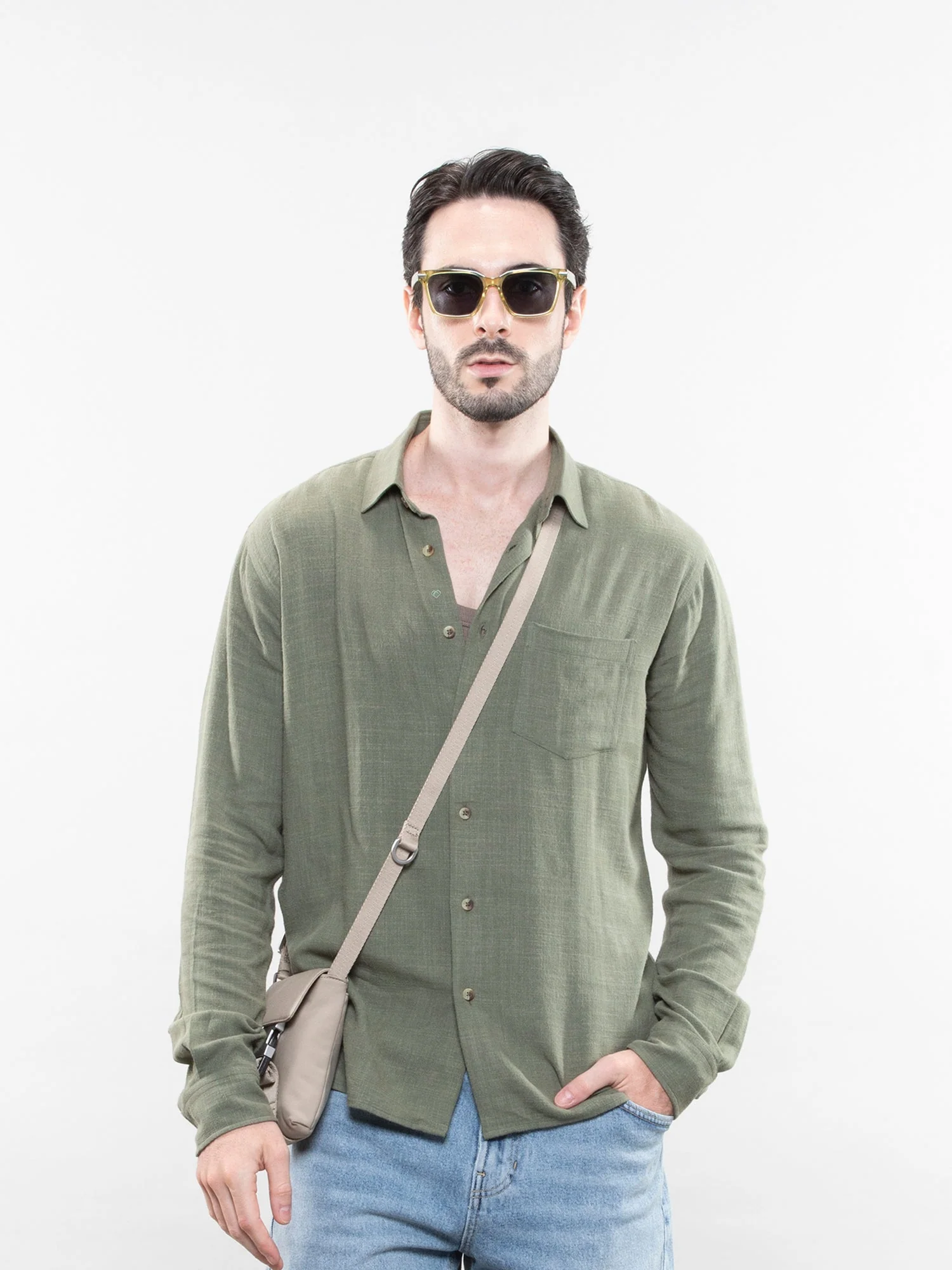Relaxed linen shirt - Image 26