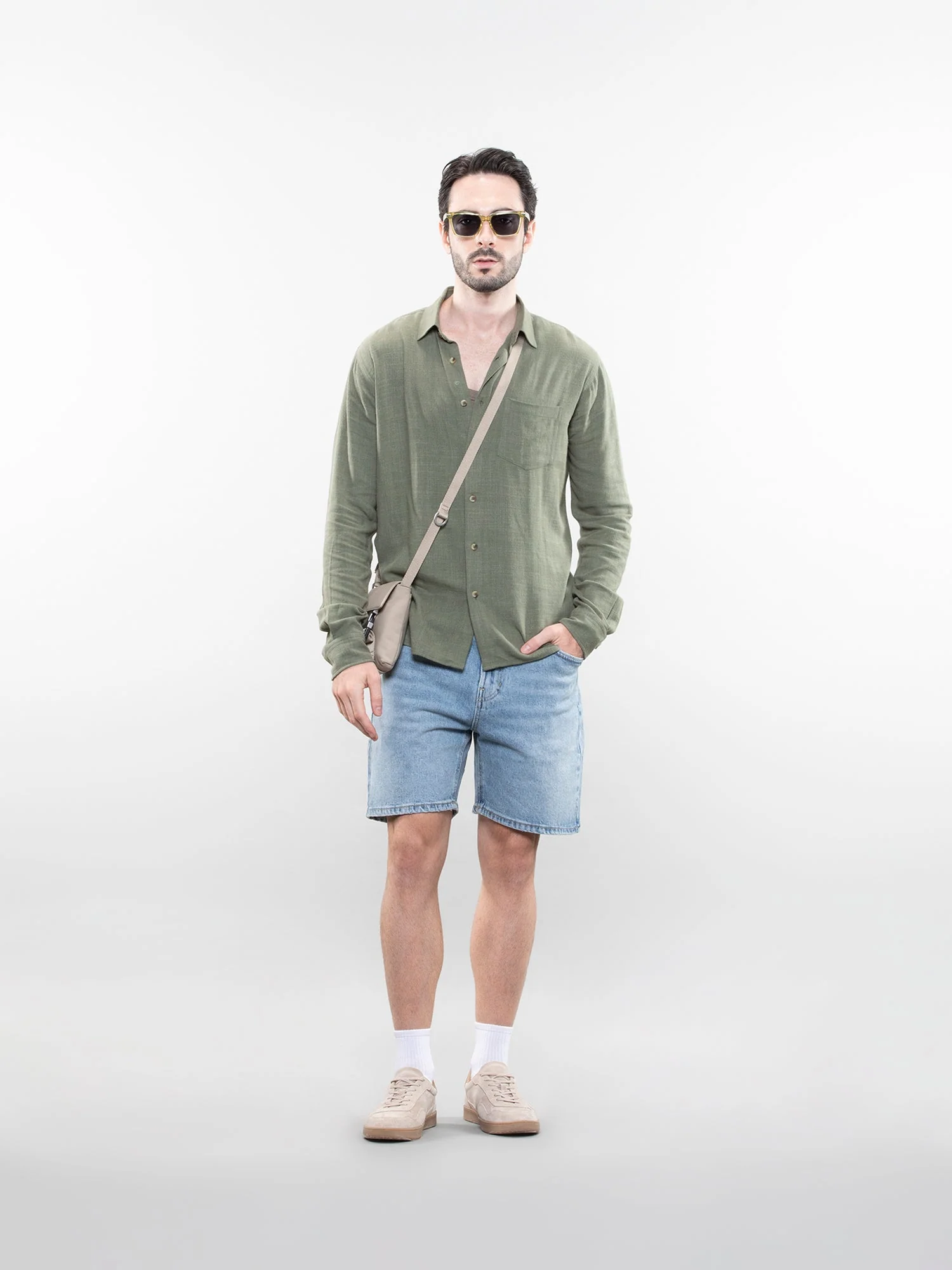 Relaxed linen shirt - Image 4