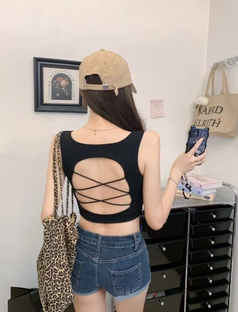Remi Criss-Cross Back Padded top - Image 3
