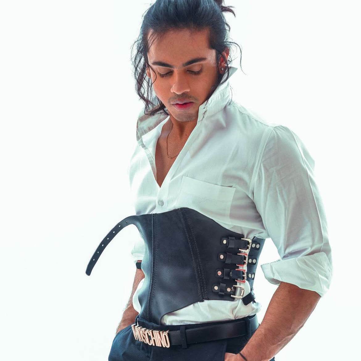 Rhiamon Unisex Leather Corset - Image 2