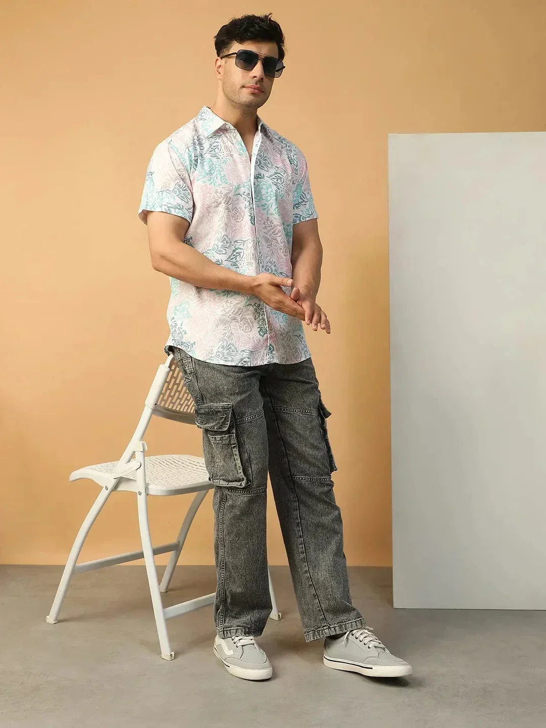 Rizz Tropical Print Multicolor Collared Short Sleeve Men Oversized Cotton Shirt - Image 2