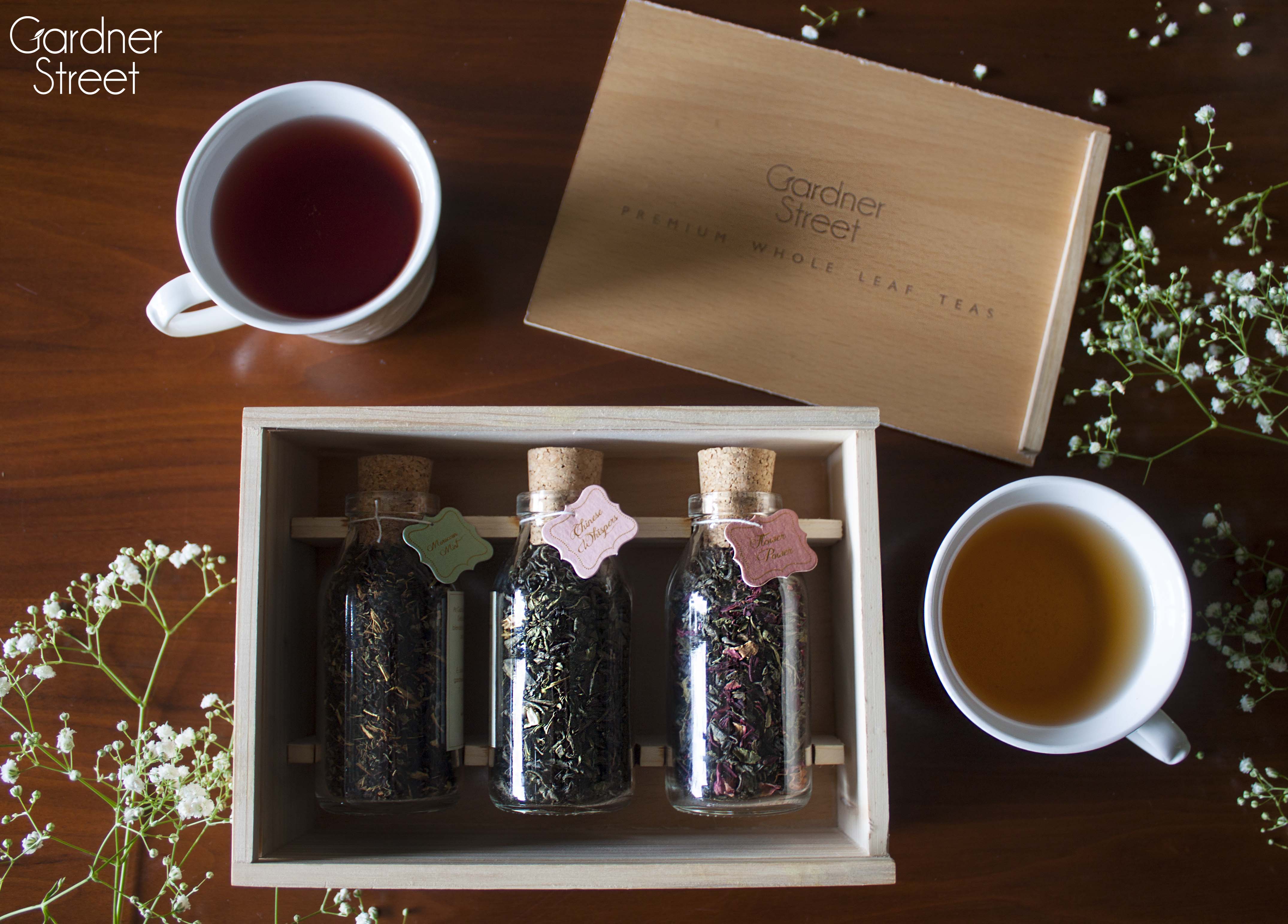 Rustic Pinewood Tea Gift Box with Glass Bottles – 3 Premium Loose Leaf Teas - Image 2