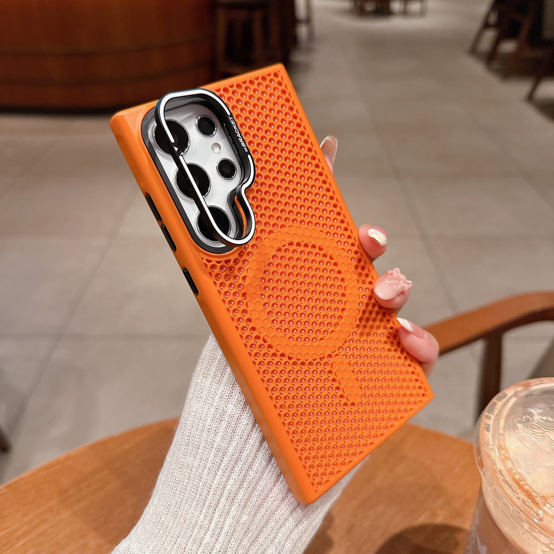 Samsung Ultra Series Honeycomb Mesh Cooling Suitable Magnetic Phone Case Skin Feel Mesh - Image 11