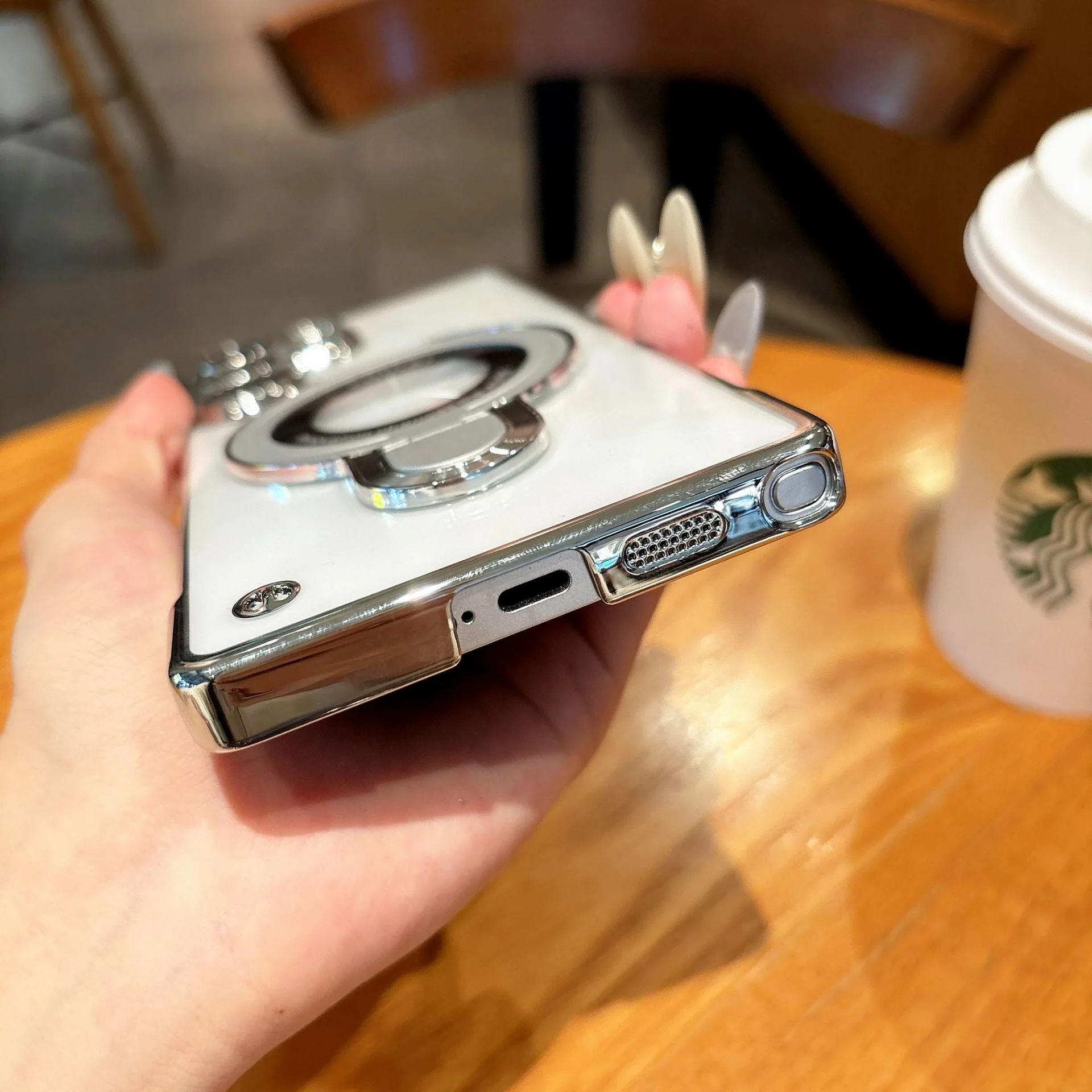 Samsusng Ultra Electroplated Borderless Mobile Phone Case Mganetic Bracket - Image 10
