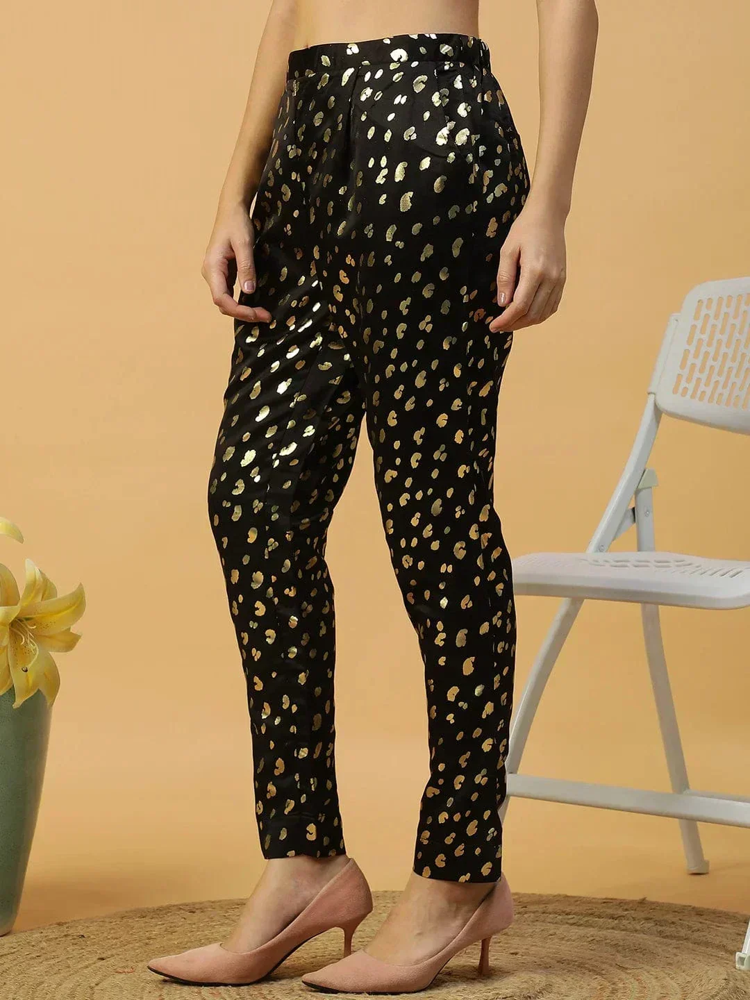 Sanguine Black Foil Print Elasticated Women Pant - Image 3