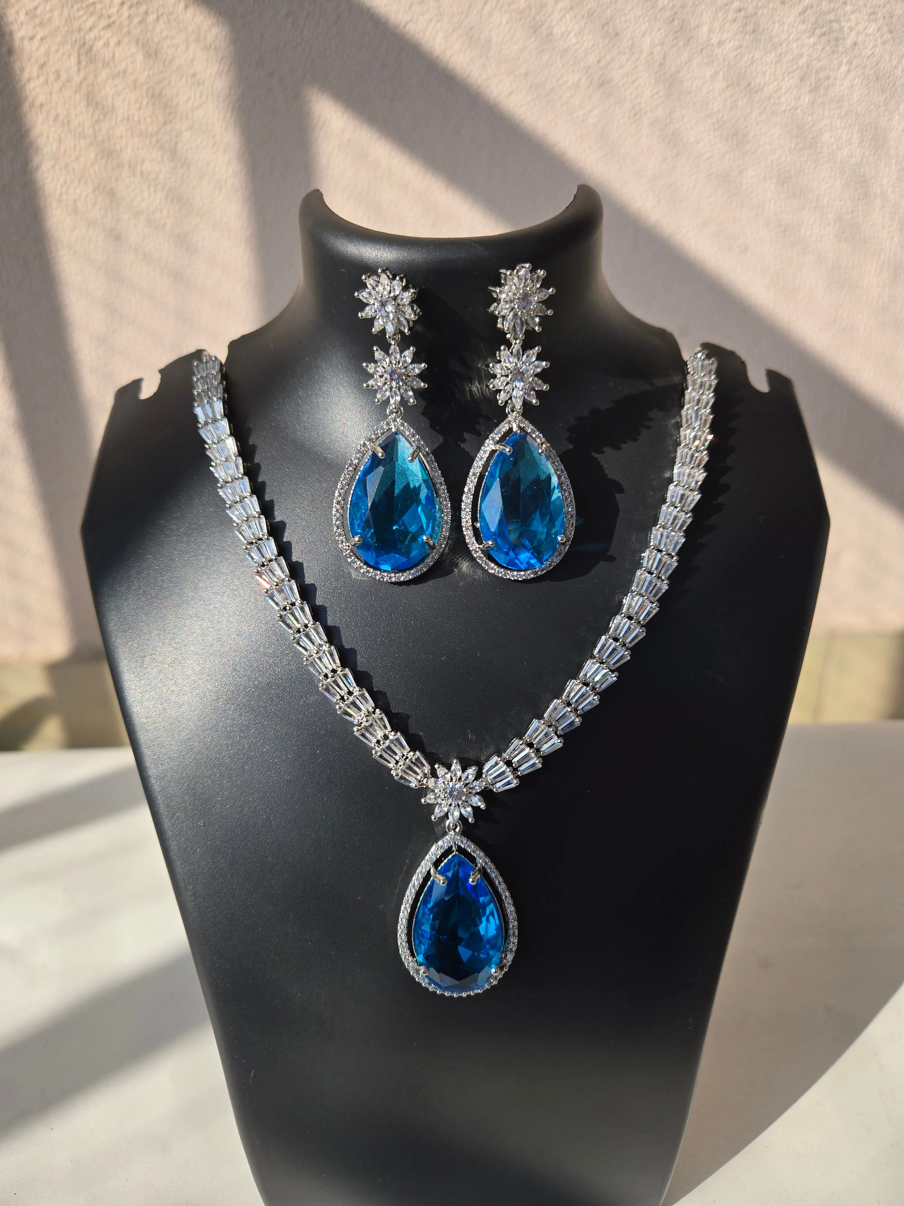 Sapphire Starburst Cubic Zirconia Set - Blue