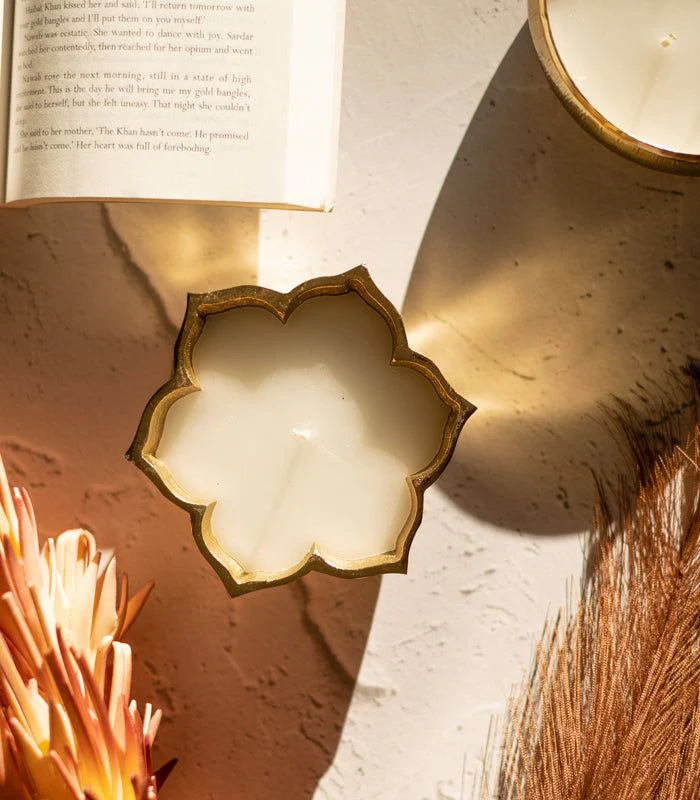 set of 2 Alumnum cast aroma candle - Image 3