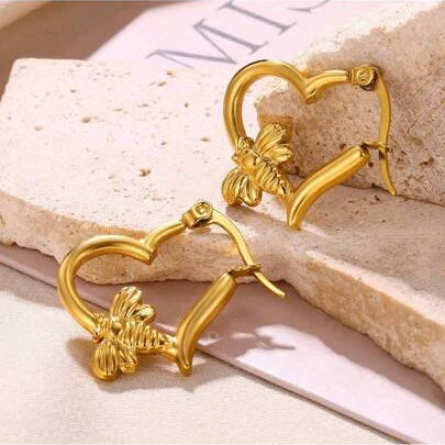 Share Falcon Hoop Anti Tarnish Earring
