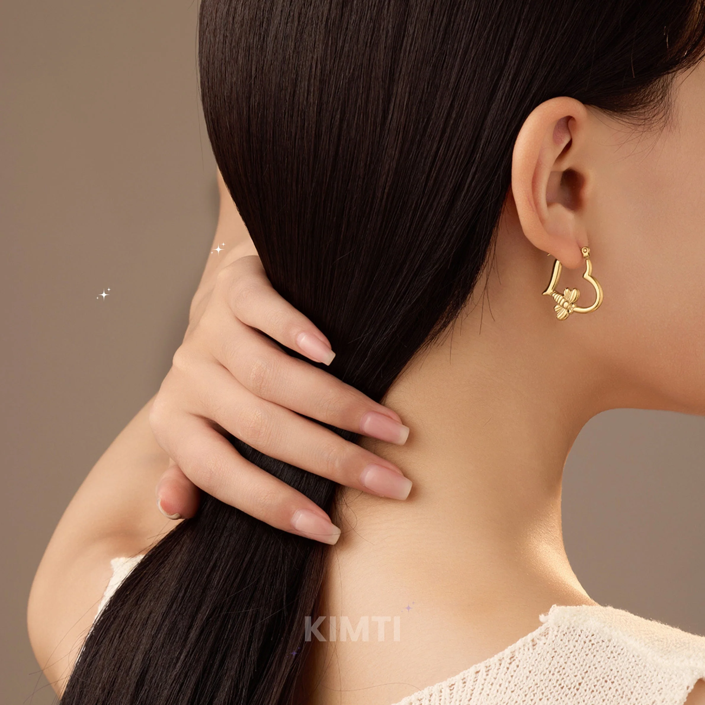 Share Falcon Hoop Anti Tarnish Earring - Image 2