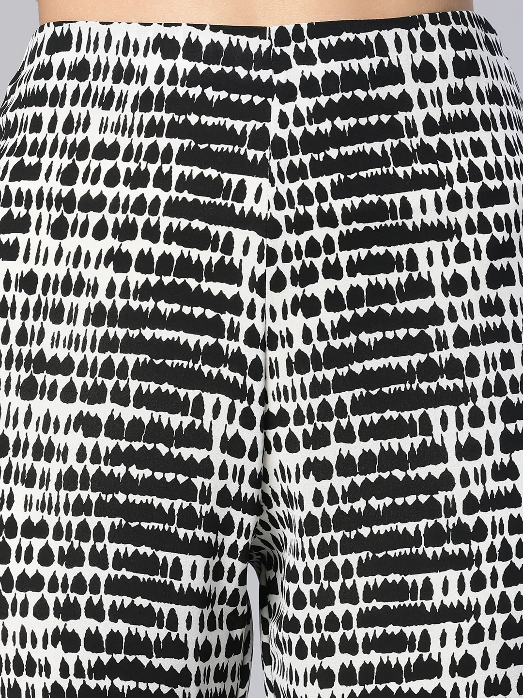 Shelled Black Abstract Print Elasticated Women Pants - Image 6