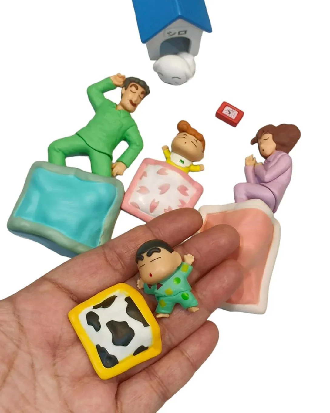 Shinchan family sleeping - Image 3