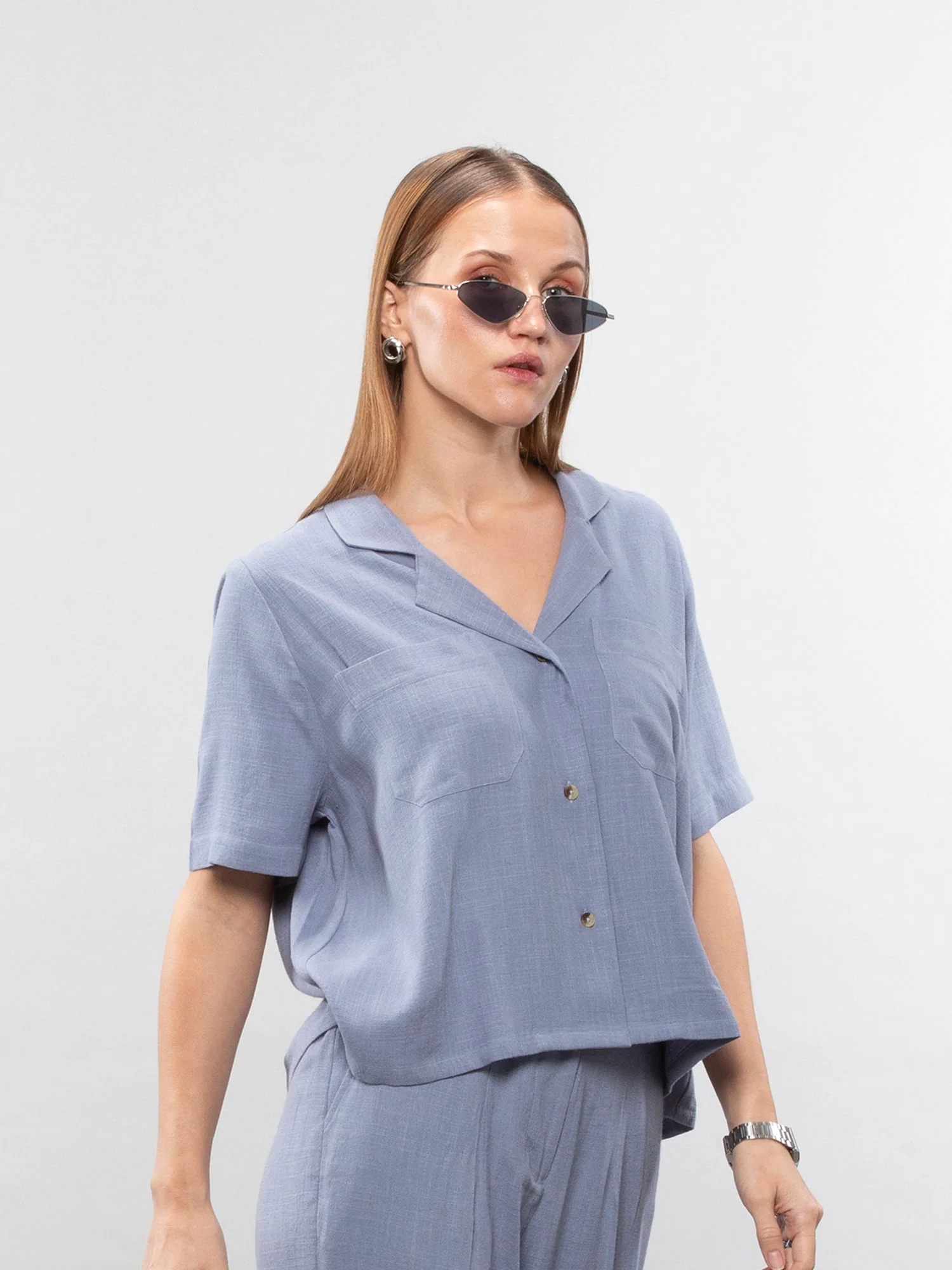 Short-sleeve linen shirt - Image 2