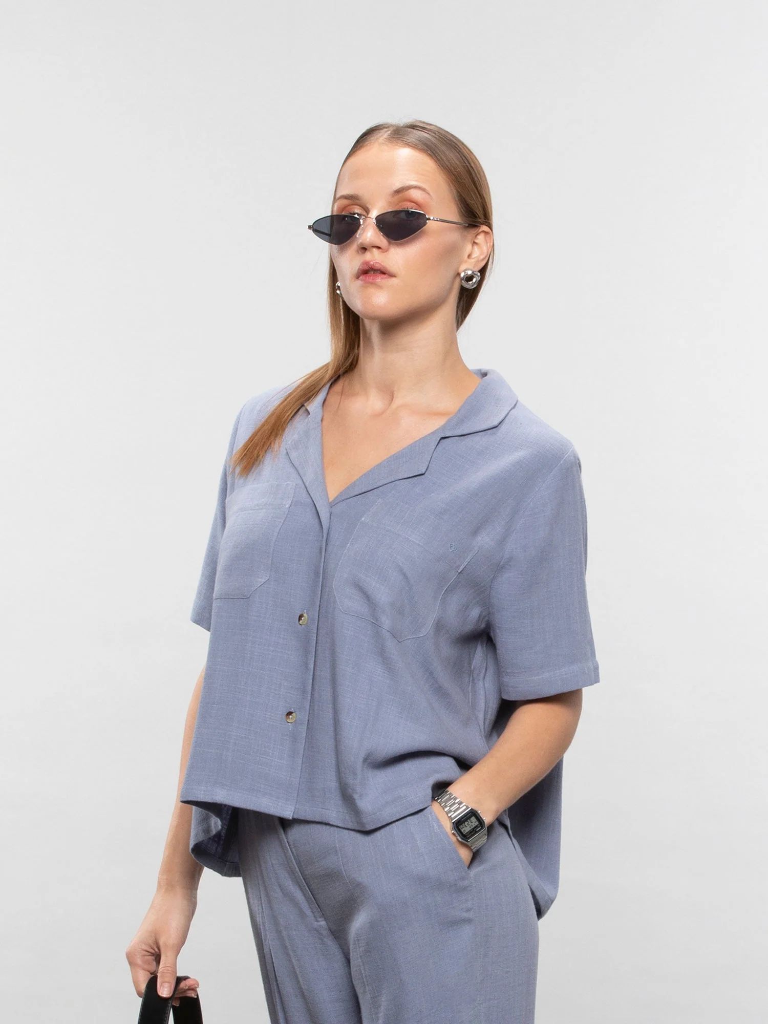Short-sleeve linen shirt - Image 4