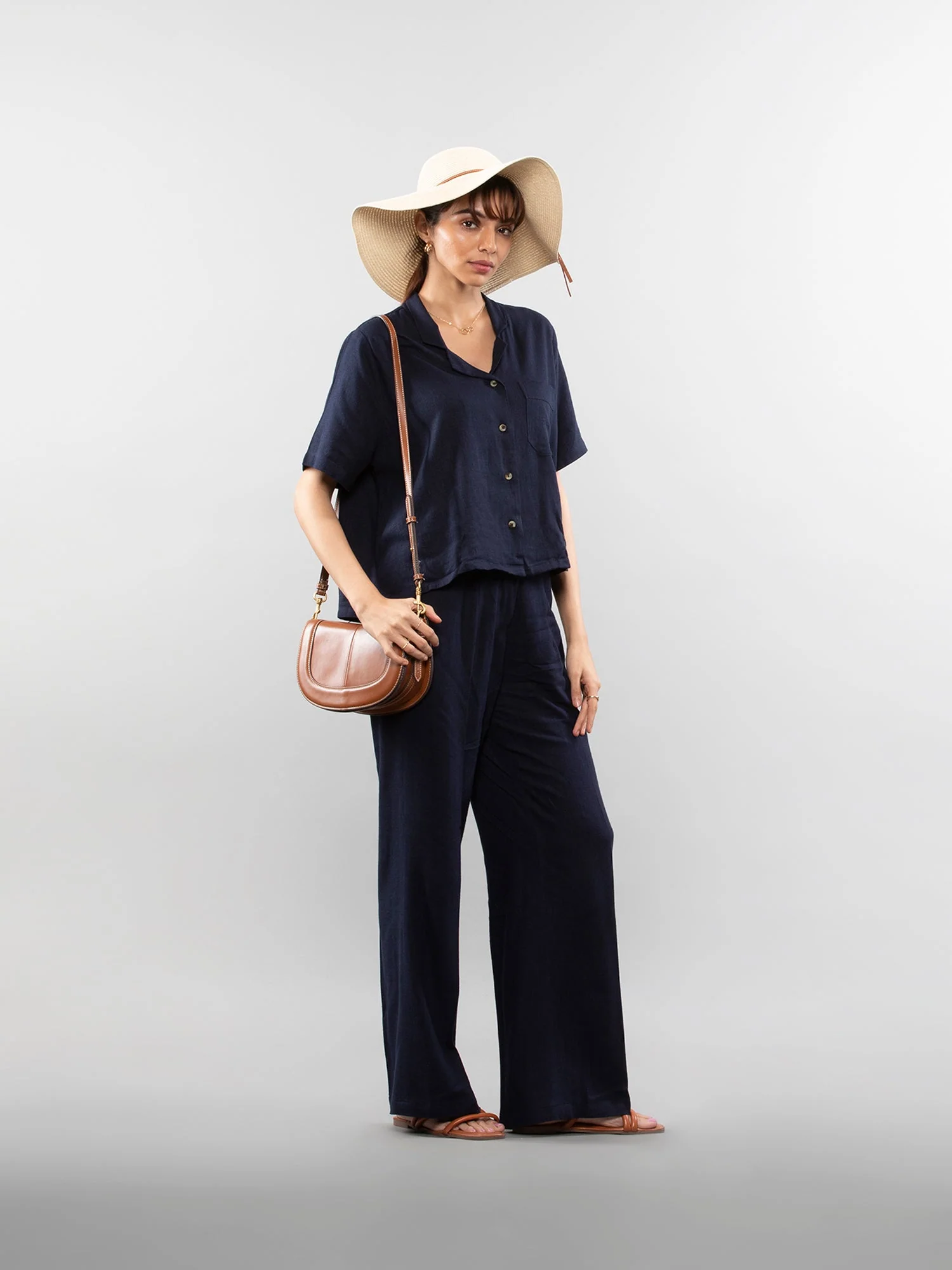Short-sleeve linen shirt - Image 43