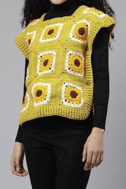 Side Tie Yellow Daisy Cardigan - Image 3
