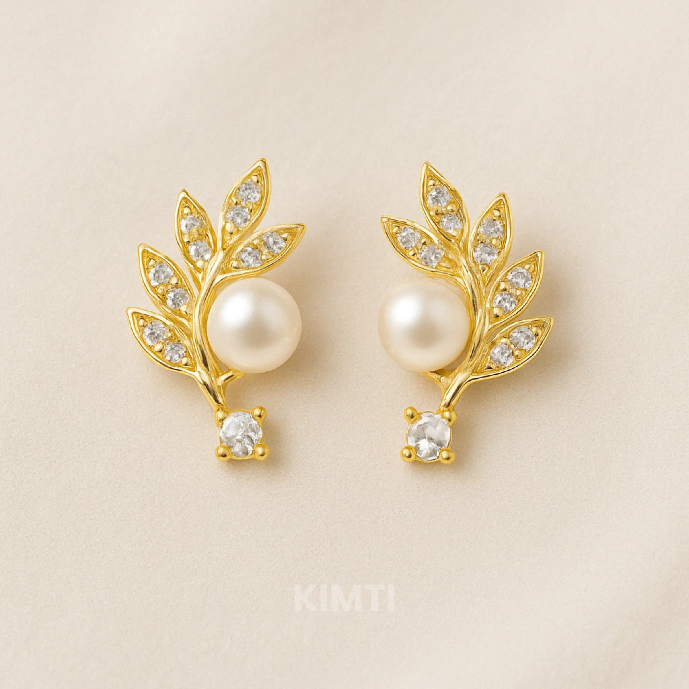 Silken Shimmer Silver Stud Earring