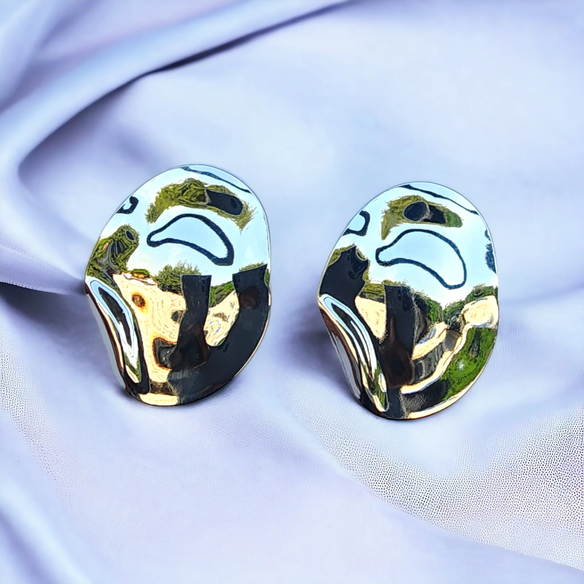 Silver Stud Earring - Image 4