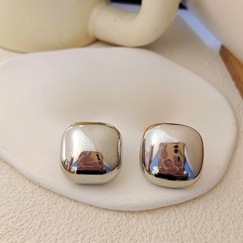 Silver Studs Earring - Image 2