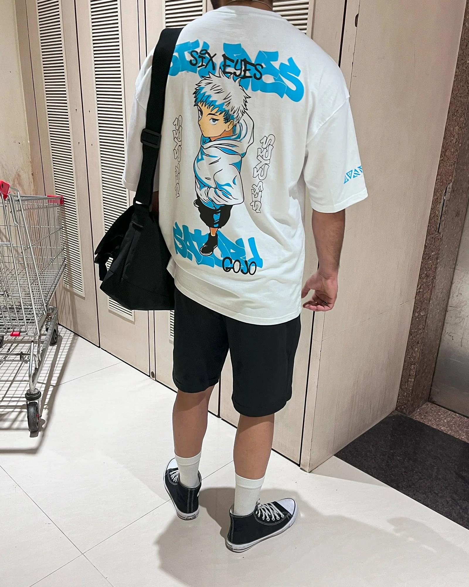 SIX EYES / OVERSIZED T-SHIRT - Image 3