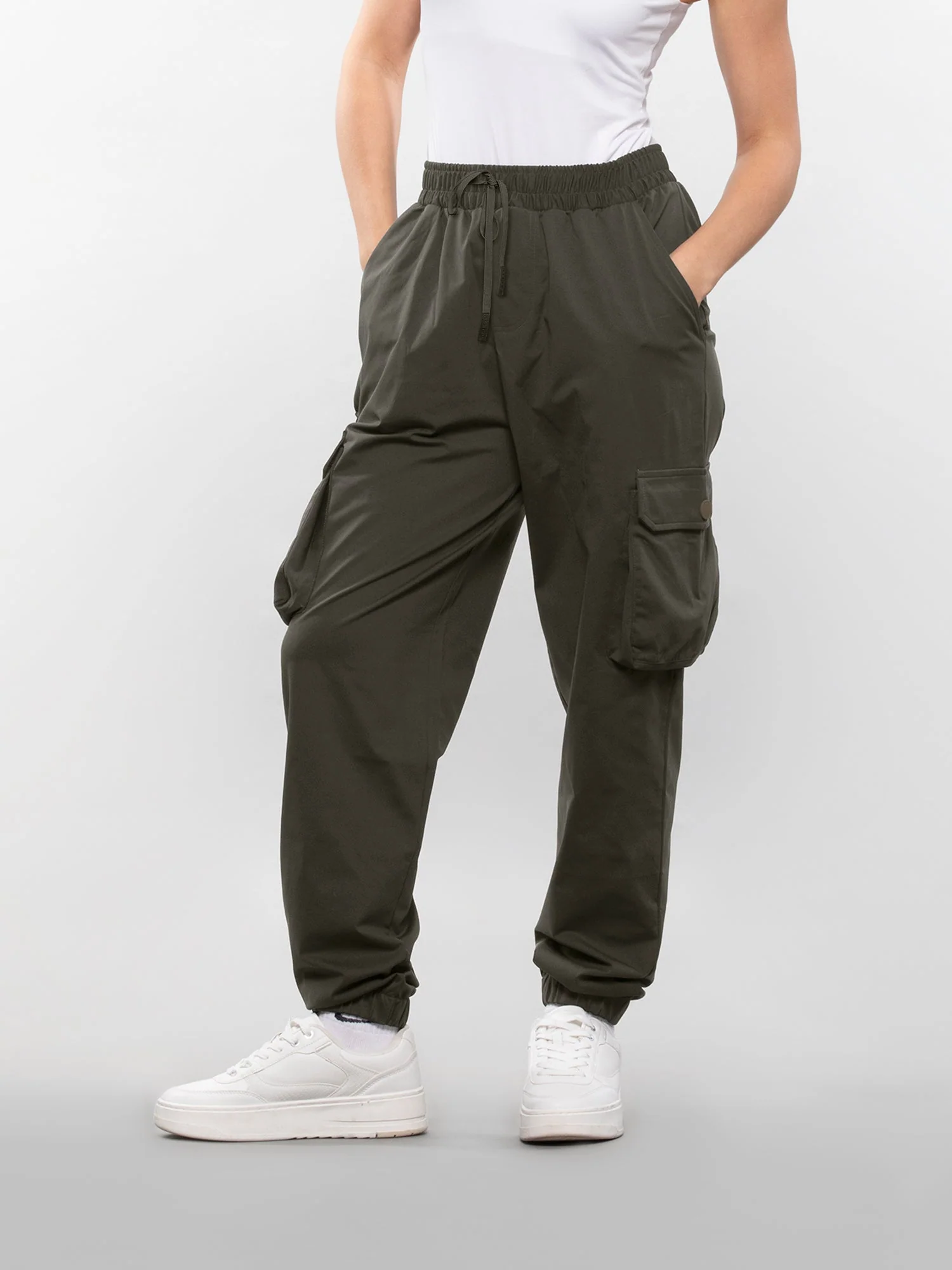 Six pocket cargo pants - Image 17