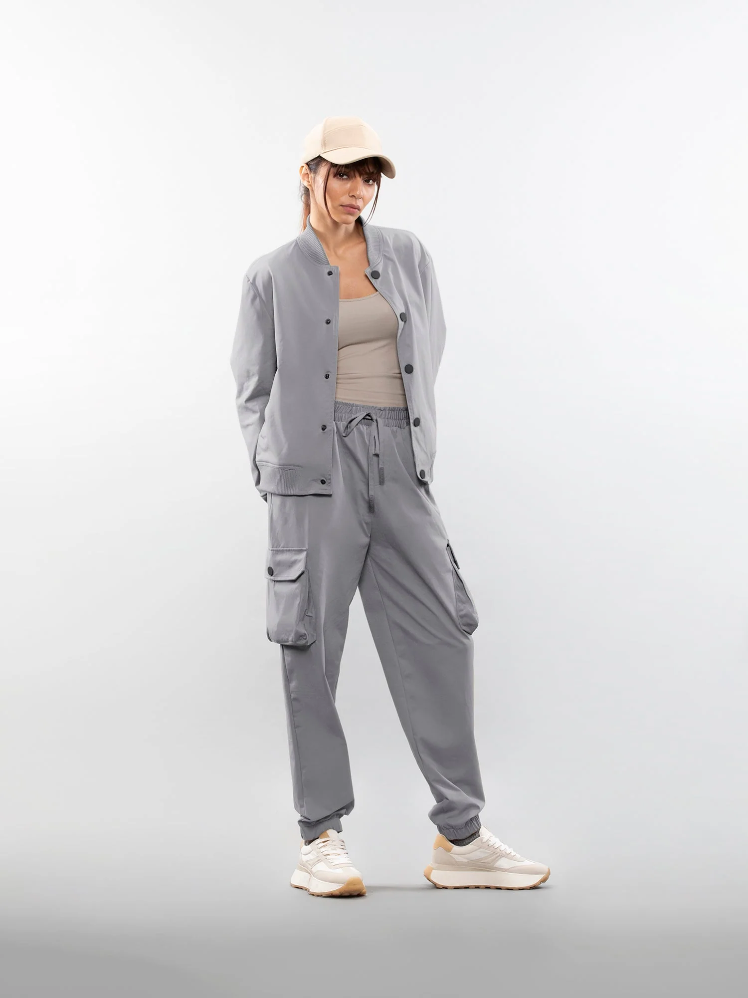 Six pocket cargo pants - Image 15