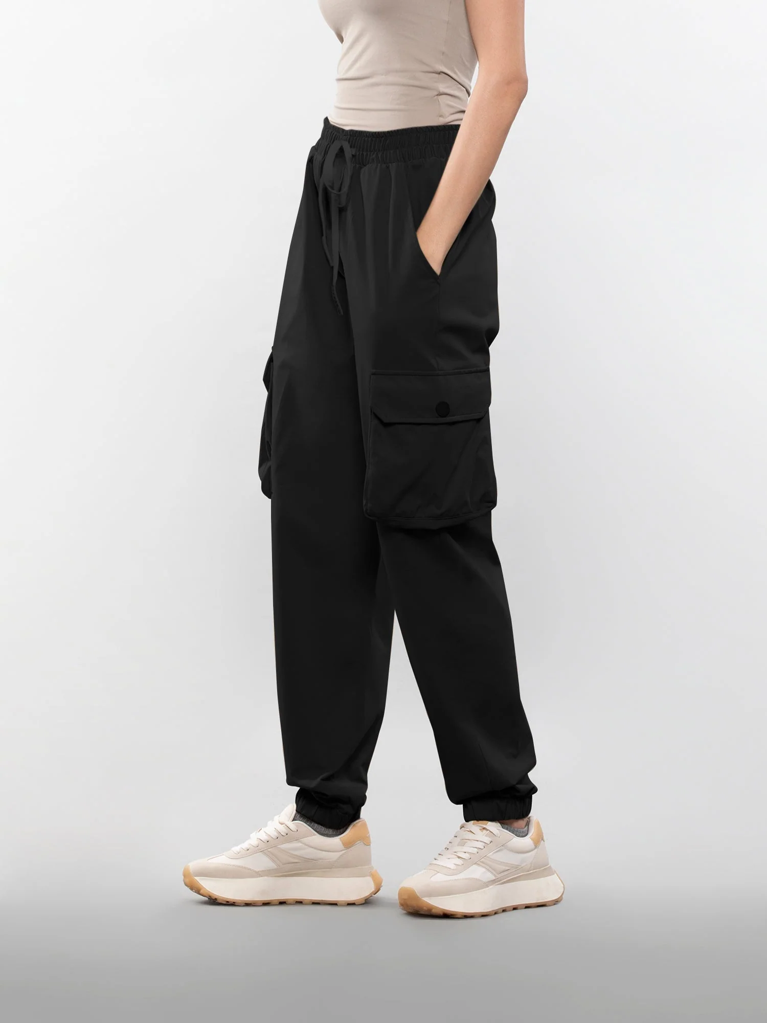 Six pocket cargo pants - Image 4