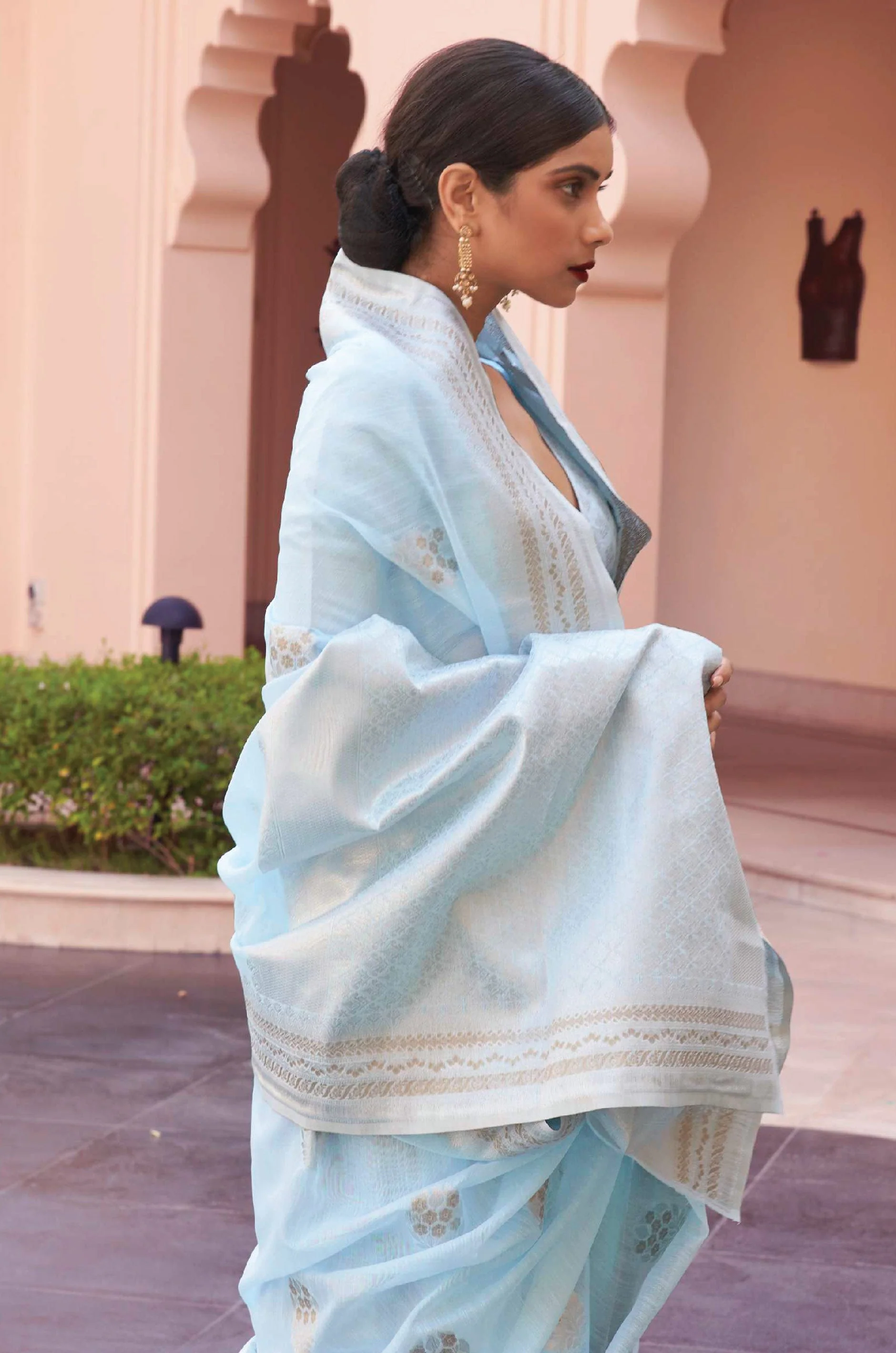 Sky Blue Woven Linen Saree - Image 5
