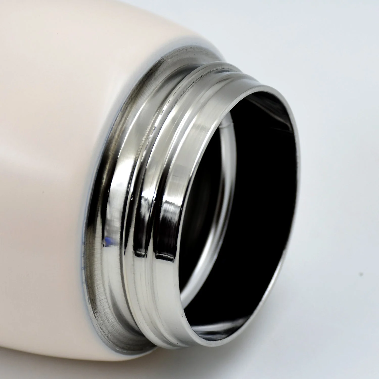 SmartSip: LED Temperature Display Vacuum Insulated Water Bottle (420ml) - Image 2