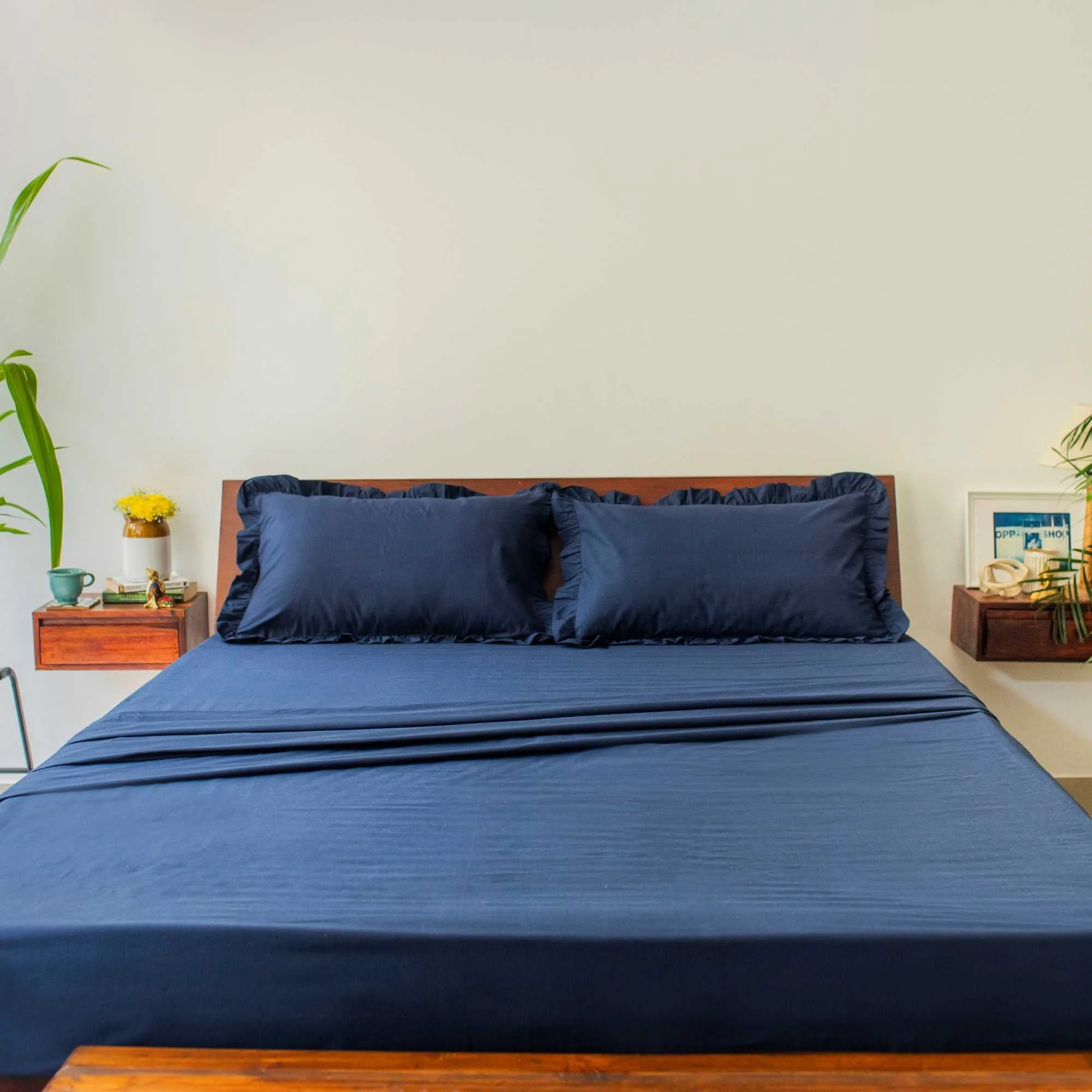 Solid Colour 100% Cotton, 270 Tc King Bedsheet With 2 Frill Pillow Covers - Image 16