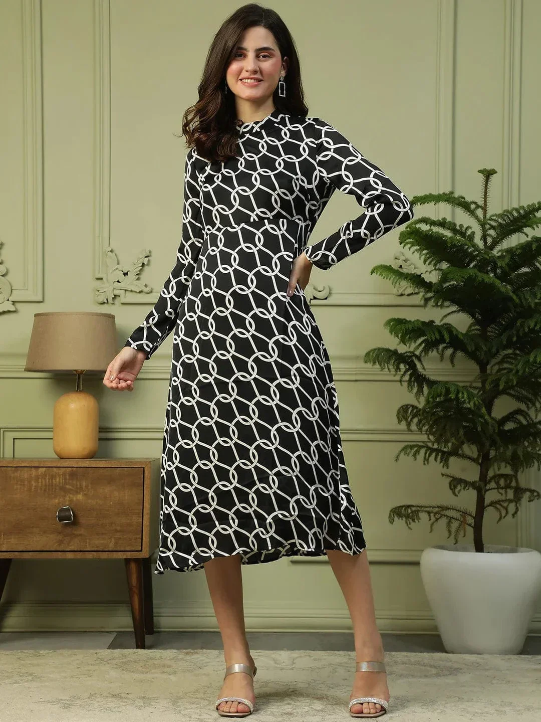 Sorted Black Printed Long Sleeve With Concealed Zip Women Satin Dress - Image 3