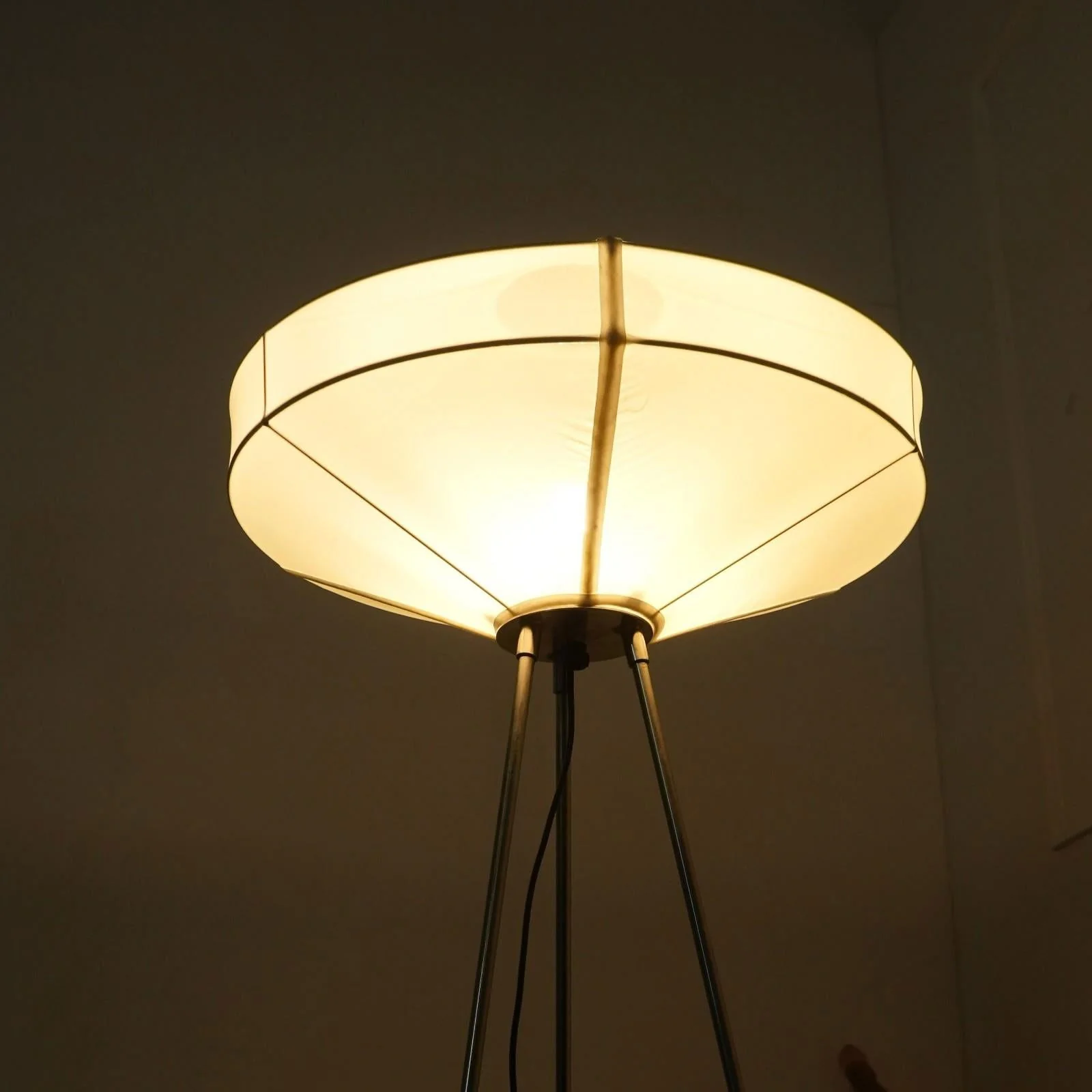 Space Rover Floor Lamp - Image 4