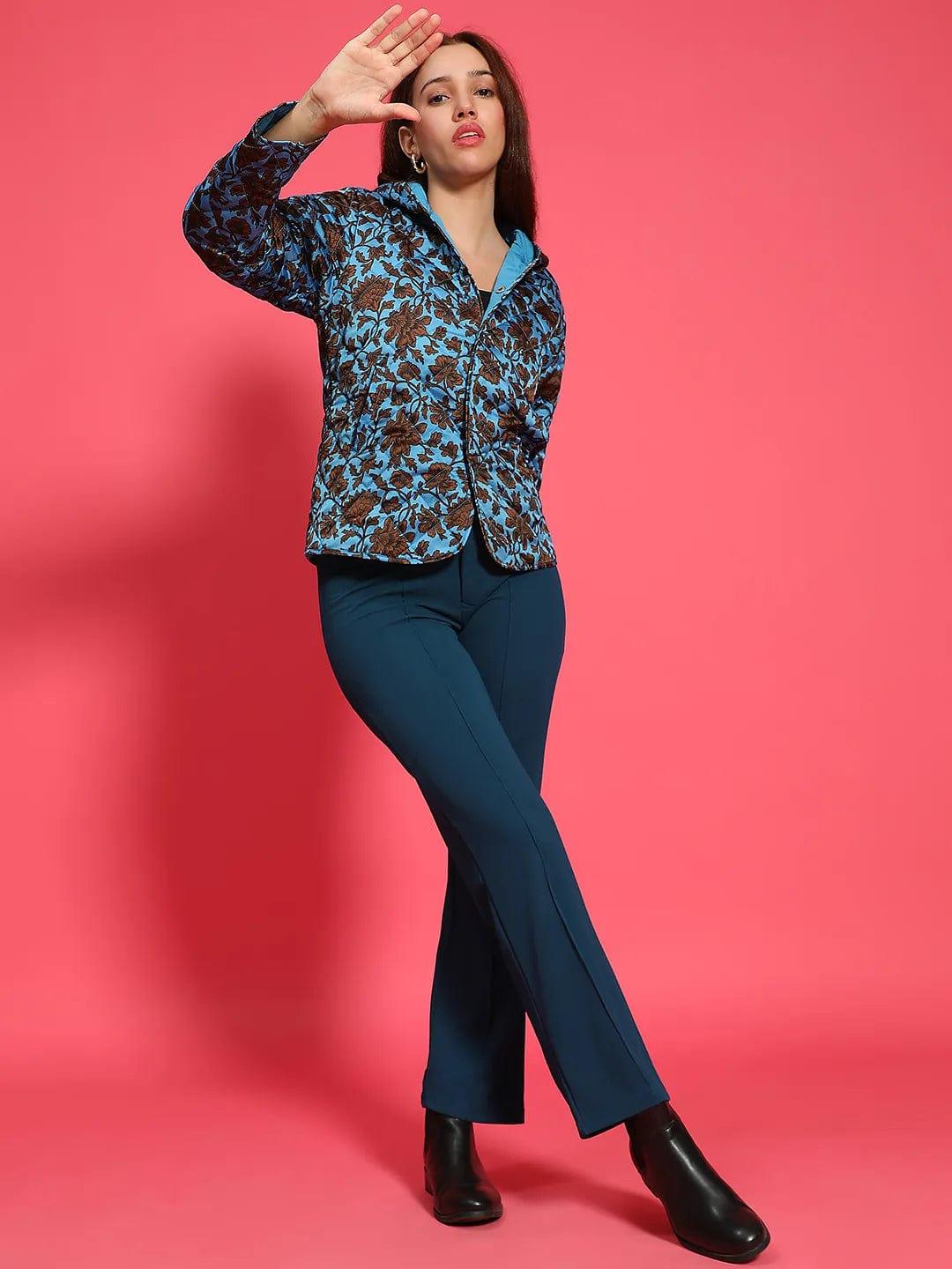 Spellbinding Blue Floral Print Long Sleeve Button Down Women Winter Wear Qulited Jacket with Hoodie - Image 2