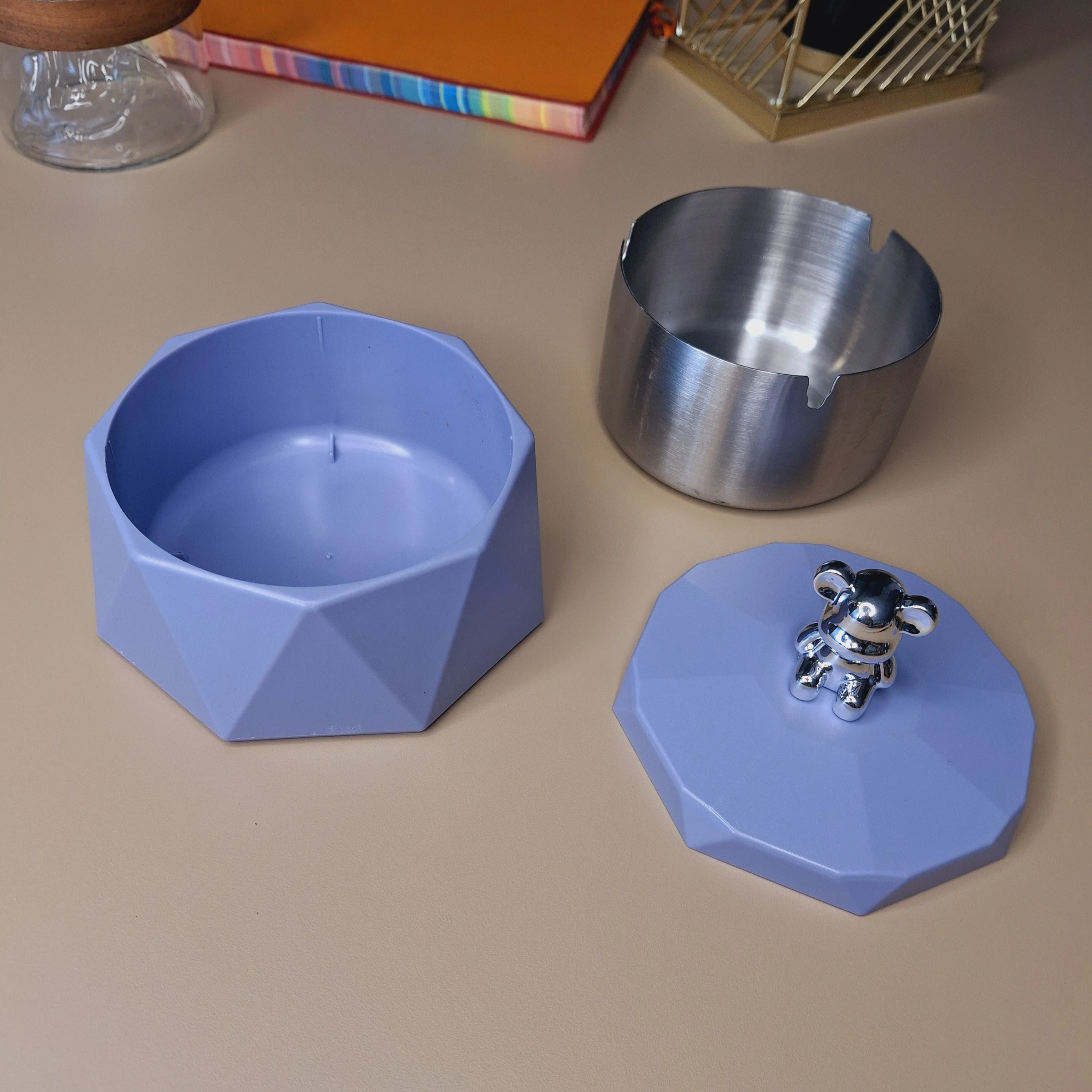 Stainless Steel & Plastic Base Portable Ashtray Spinning Lid Modern Tabletop Ashtray - Image 15