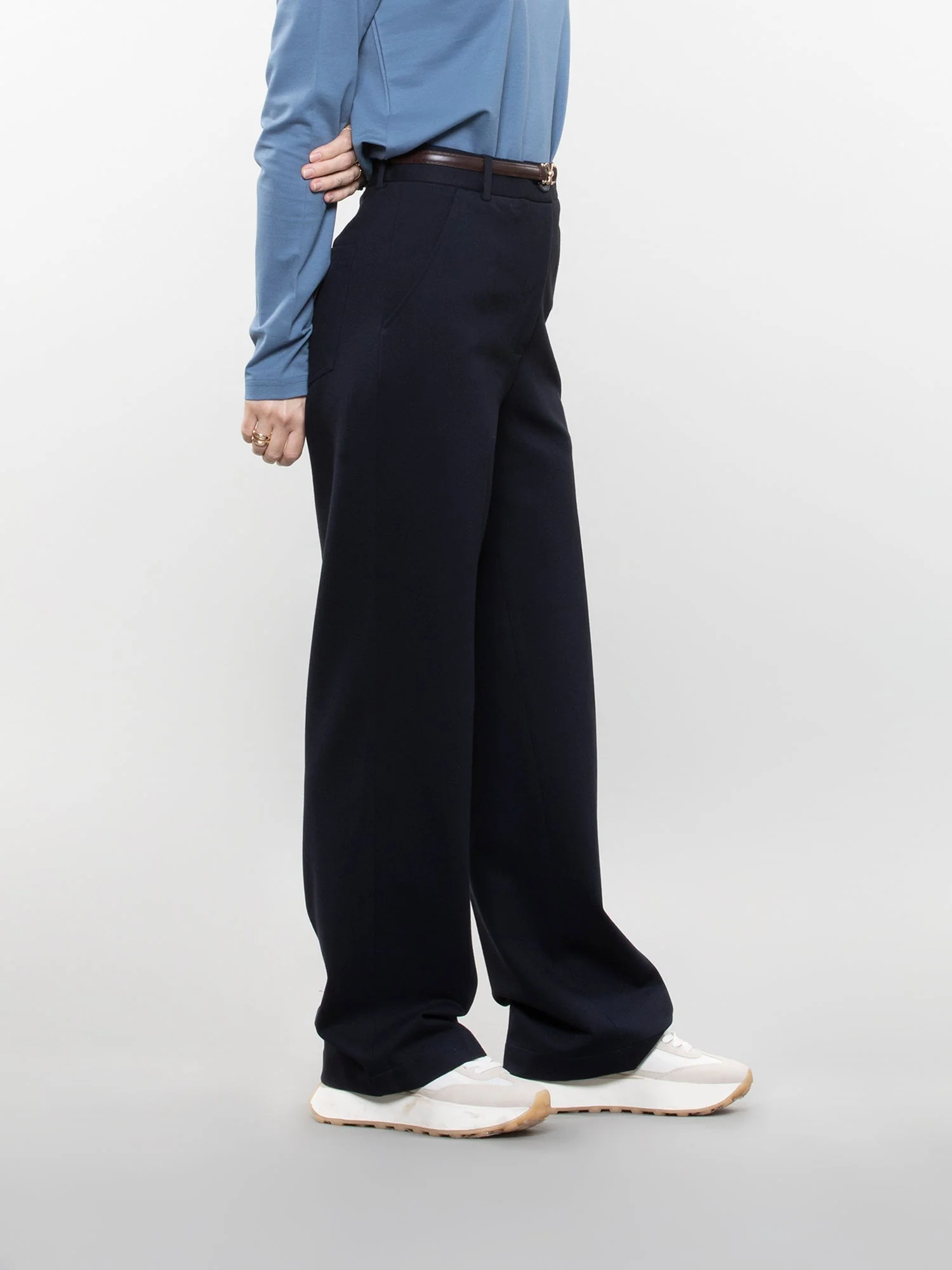 Straight-leg trouser - Image 2