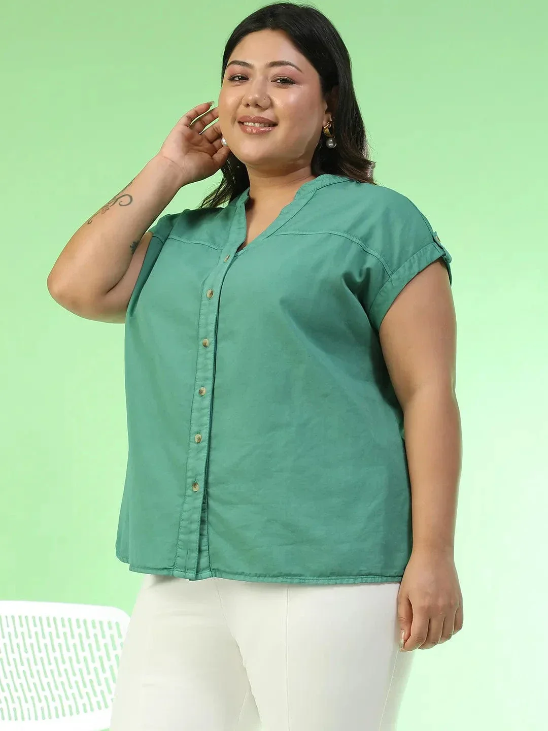 Style-Savvy Green Short Sleeve Button Down Plus Size Women Cotton Top - Image 3