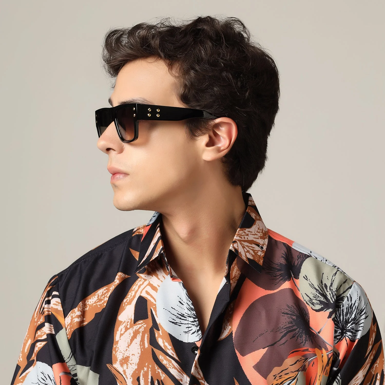 Stylish Bold Black with Green Tint Rectangular Sunglasses - Image 3