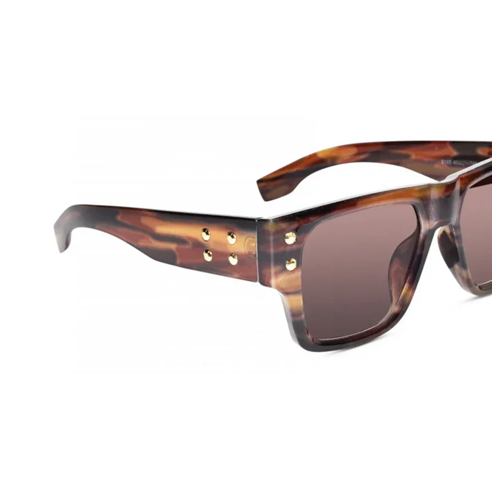 Stylish Bold Black with Green Tint Rectangular Sunglasses - Image 8