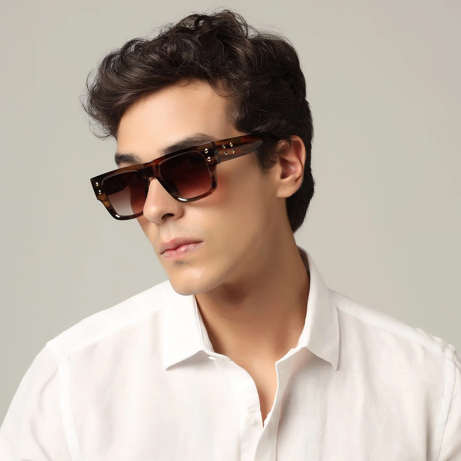 Stylish Bold Tint Rectangular Brown Sunglasses - Image 3