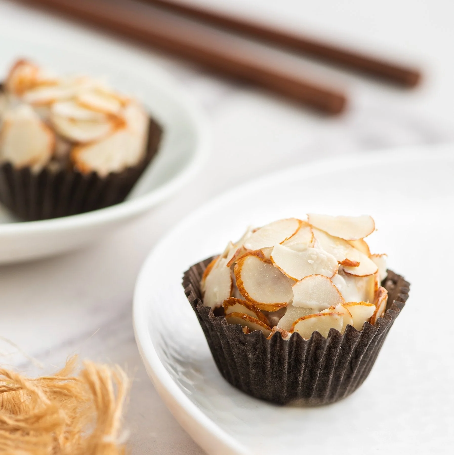 Sugar-free Almond Flake Truffle - 20 pieces