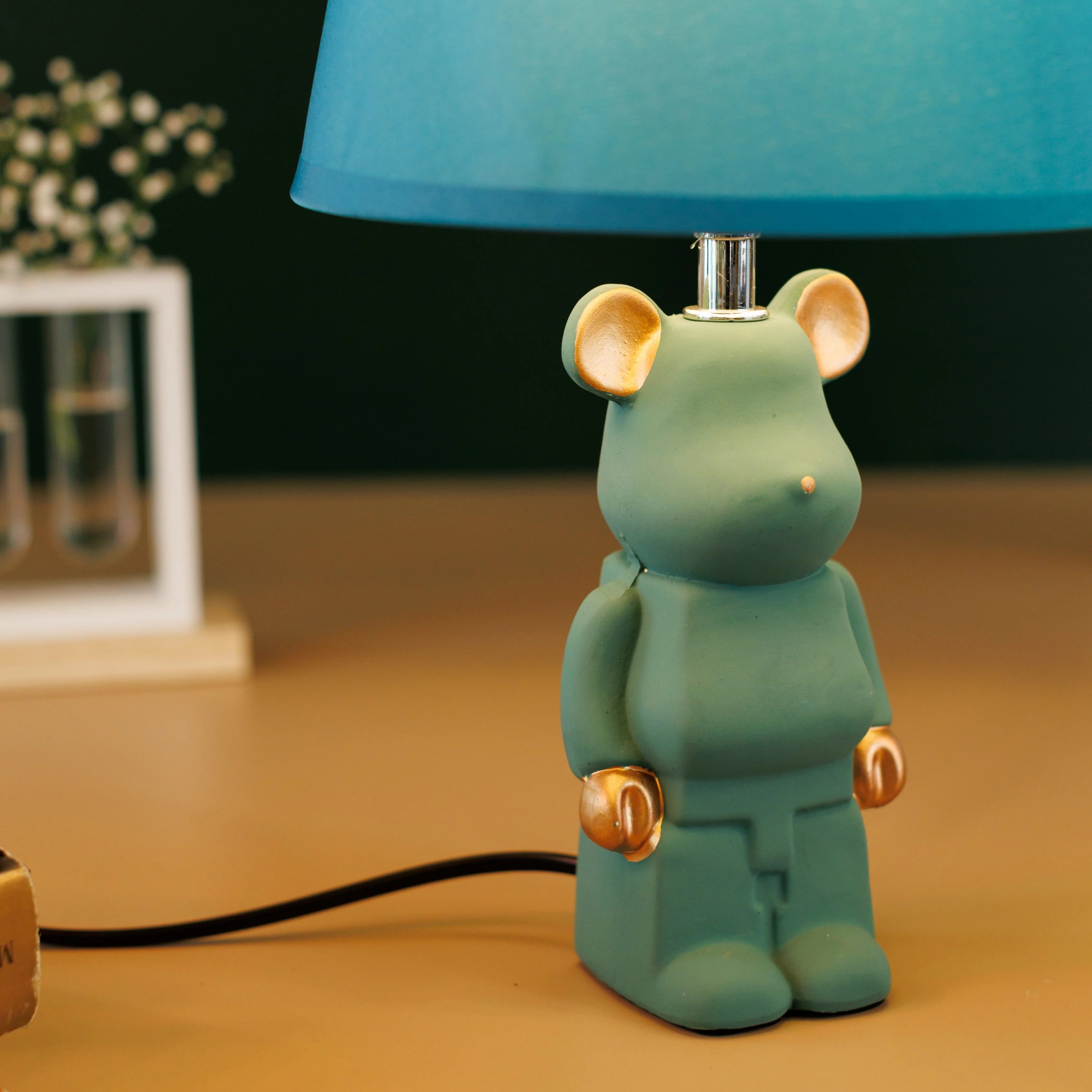 Table Light Bear Bedside Lamp Resin Crafts Cartoon- Green - Image 4