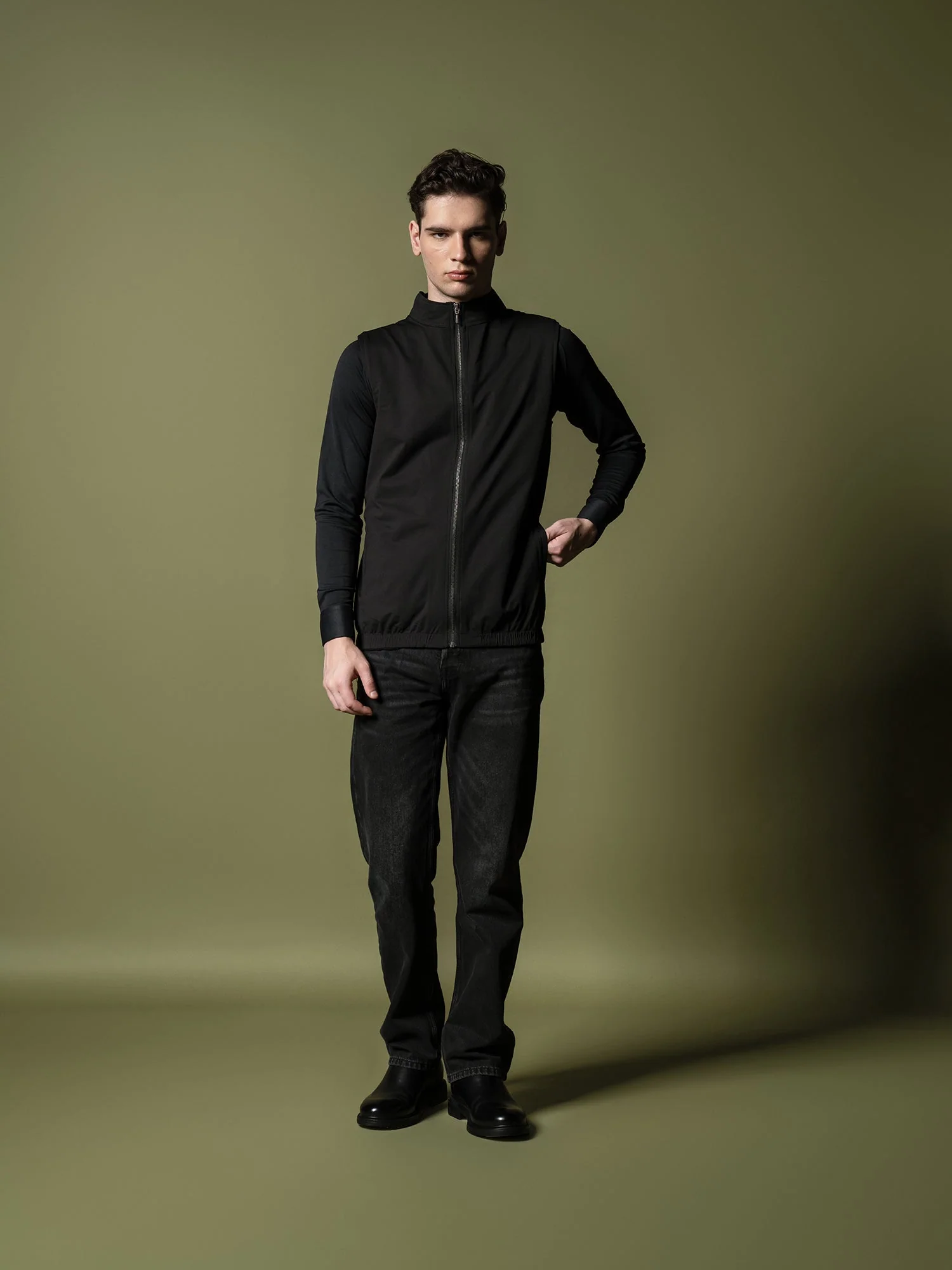 Technical Vest - Image 5