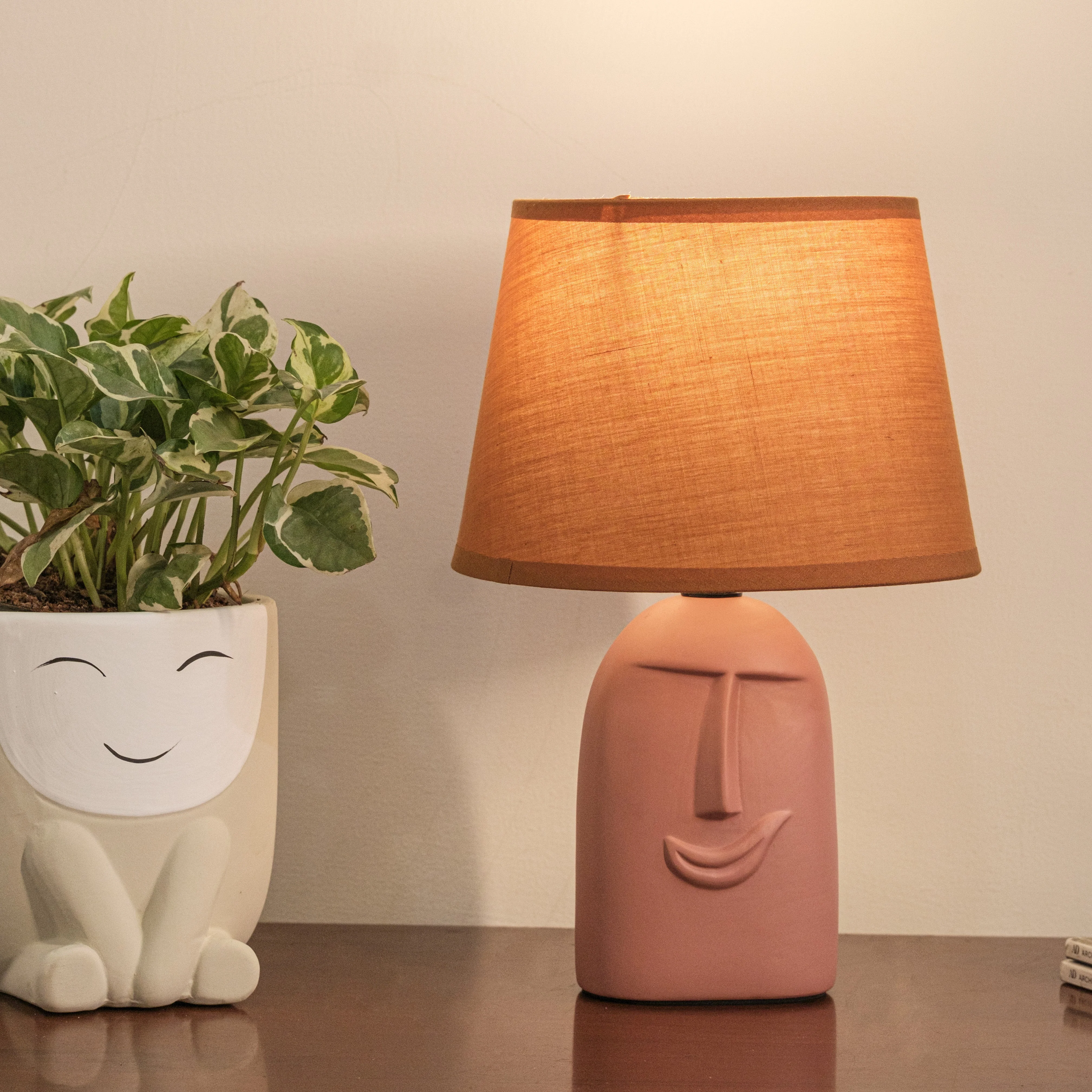 Terracotta Wink Table lamp with lamp shade - Image 3